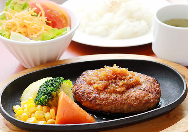 カフェ／レストラン いがしら陽だまり亭