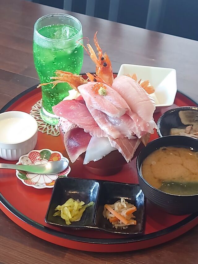 幸来食堂 金龍閣