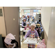 これから蒸し器に入れます