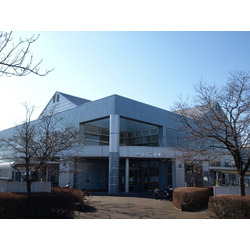 鹿沼市立図書館 本館