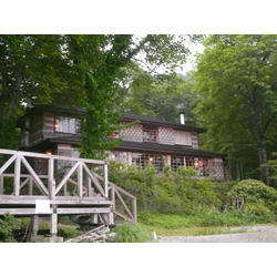 イタリア大使館別荘記念公園