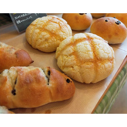 ひばりパン工房