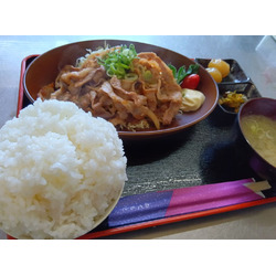 実のり食堂 道の駅 湧水の郷しおや内