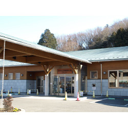 鹿沼市立図書館東分館(ほんのす)