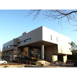宇都宮市立中央図書館